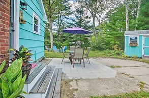 Buttermilk Cottage in Cape Cod: Steps to Beach