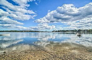 Buttermilk Cottage in Cape Cod: Steps to Beach