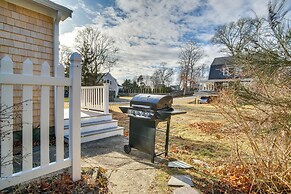Walk to Monument Beach: Cape Cod Cottage w/ Grill