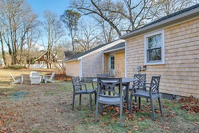 Walk to Monument Beach: Cape Cod Cottage w/ Grill