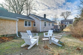 Walk to Monument Beach: Cape Cod Cottage w/ Grill