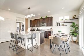 18 Mi to Dtwn Denver: Home w/ Patio & BBQ