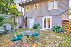 Walk to Keller Beach: Waterfront Studio w/ Hot Tub