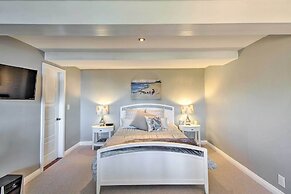 Walk to Keller Beach: Waterfront Studio w/ Hot Tub