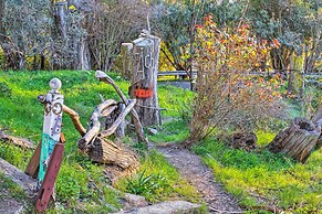 Walk to Keller Beach: Waterfront Studio w/ Hot Tub