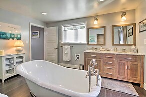 Walk to Keller Beach: Waterfront Studio w/ Hot Tub