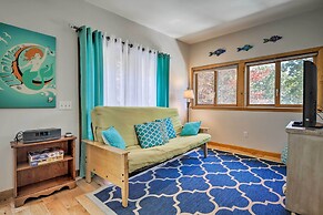 Coastal Cottage: Walk to Chipman's Cove!