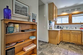 Coastal Cottage: Walk to Chipman's Cove!