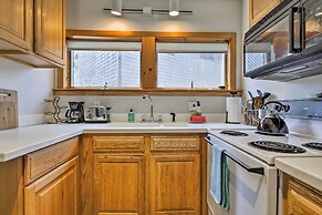 Coastal Cottage: Walk to Chipman's Cove!