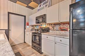 'the Float Yard' Pensacola Home w/ Pool Table