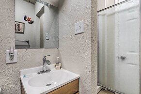 'the Float Yard' Pensacola Home w/ Pool Table