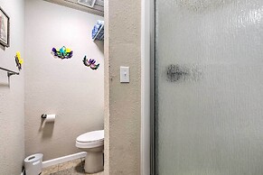 'the Float Yard' Pensacola Home w/ Pool Table