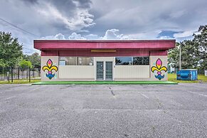 'the Float Yard' Pensacola Home w/ Pool Table