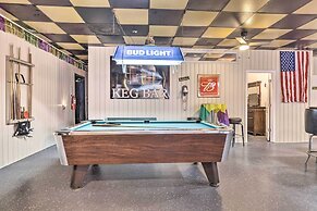 'the Float Yard' Pensacola Home w/ Pool Table