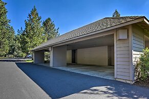 Hiking Trail & Hot Tub Access: Bend Condo w/ Deck