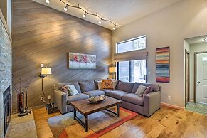 Ski-in Breckenridge Abode: Walk to Main St & Lifts