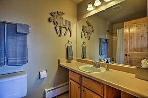 Ski-in Breckenridge Abode: Walk to Main St & Lifts