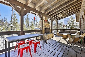 Spacious Grand Lake Cabin w/ Hot Tub & Deck