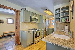 Spacious Grand Lake Cabin w/ Hot Tub & Deck