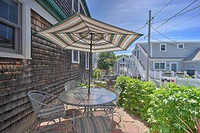 Splendid Provincetown Penthouse Apartment w/ Deck!