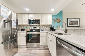 Oceanfront North Myrtle Beach Gem: Pools Access!