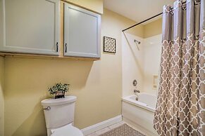 1 Block to Branson Strip: Condo w/ Views & Pool!