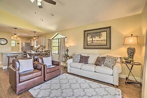 1 Block to Branson Strip: Condo w/ Views & Pool!