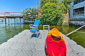 Lakefront Retreat w/ Dock, Paddle Boards & Kayaks!
