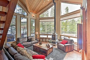 3 Mi to Main St: Home w/ Mtn-view Deck in Breck!