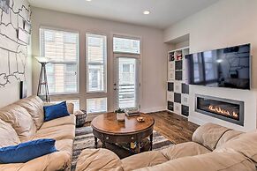 Rooftop Deck & City Views: Denver Abode!