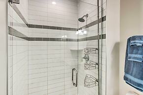 Rooftop Deck & City Views: Denver Abode!