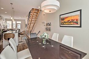 Rooftop Deck & City Views: Denver Abode!