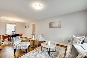 Pet-friendly Home ~ 6 Mi to Downtown Atlanta!