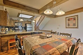 2 Mi to Keystone Resort: Dillon Condo w/ Deck!