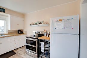 Oceanview Rockaway Beach Condo w/ Deck & Gas Grill