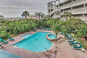 Galveston Condo w/ Oceanfront Views & 2 Pools