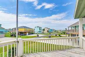 Walk to Ocean: 'pura Vida' Crystal Beach House!