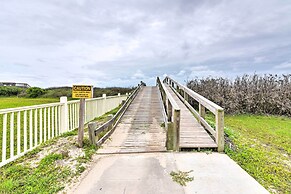 Walk to Ocean: 'pura Vida' Crystal Beach House!