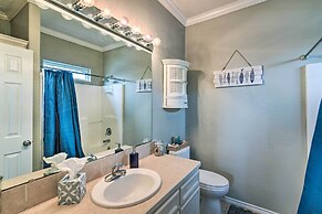 Walk to Ocean: 'pura Vida' Crystal Beach House!