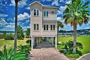 Riverfront Carrabelle Home w/ Furnished Patio!
