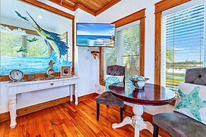 Riverfront Carrabelle Home w/ Furnished Patio!