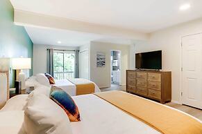 Osage Beach Home w/ Lake Views: Pets Welcome!