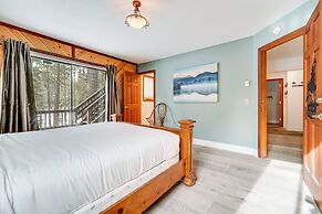 Updated Tahoe Donner Cabin w/ Golf Course Views!