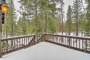 Updated Tahoe Donner Cabin w/ Golf Course Views!