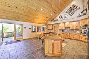 Charming, Spacious & Pet-friendly Buena Vista Home