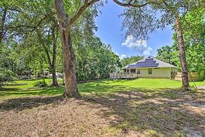 Cozy-modern Pensacola Home: Large Yard, Grill