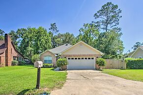 Cozy-modern Pensacola Home: Large Yard, Grill