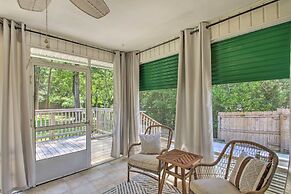 Cozy-modern Pensacola Home: Large Yard, Grill