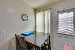 Pacific Beach Apartment: Walk to Beach & Pier!