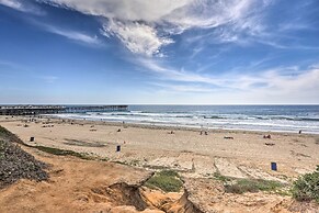 Pacific Beach Apartment: Walk to Beach & Pier!